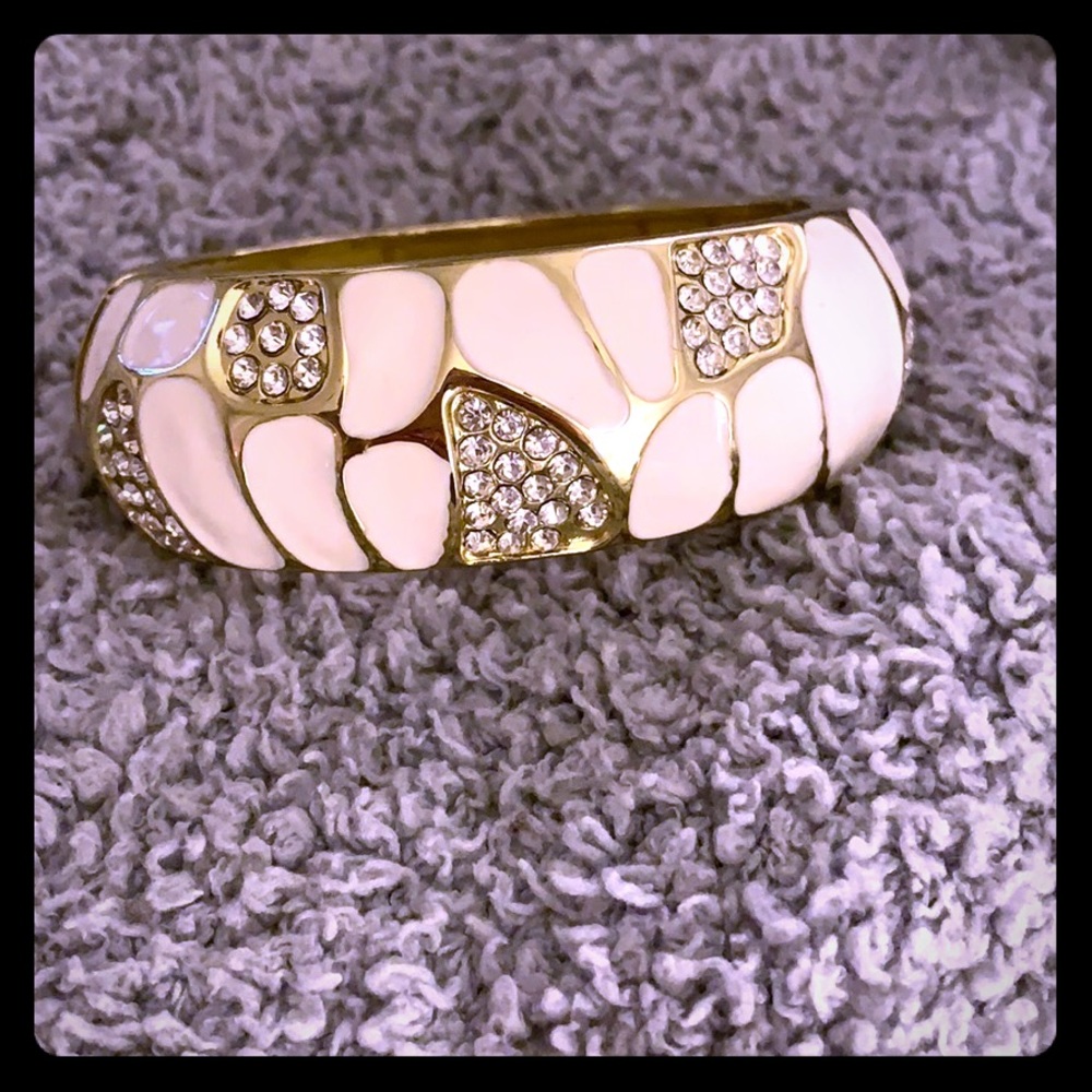 Bangle/bracelet